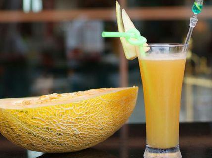 姨妈可以吃哈密瓜汁吗,姨妈期间适宜饮用哈密瓜汁吗？营养师为您解答